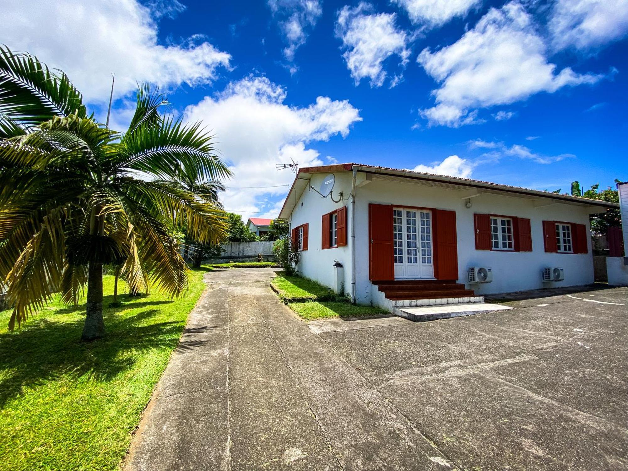 Gite Les Bananiers Villa Saint-Joseph Exterior photo