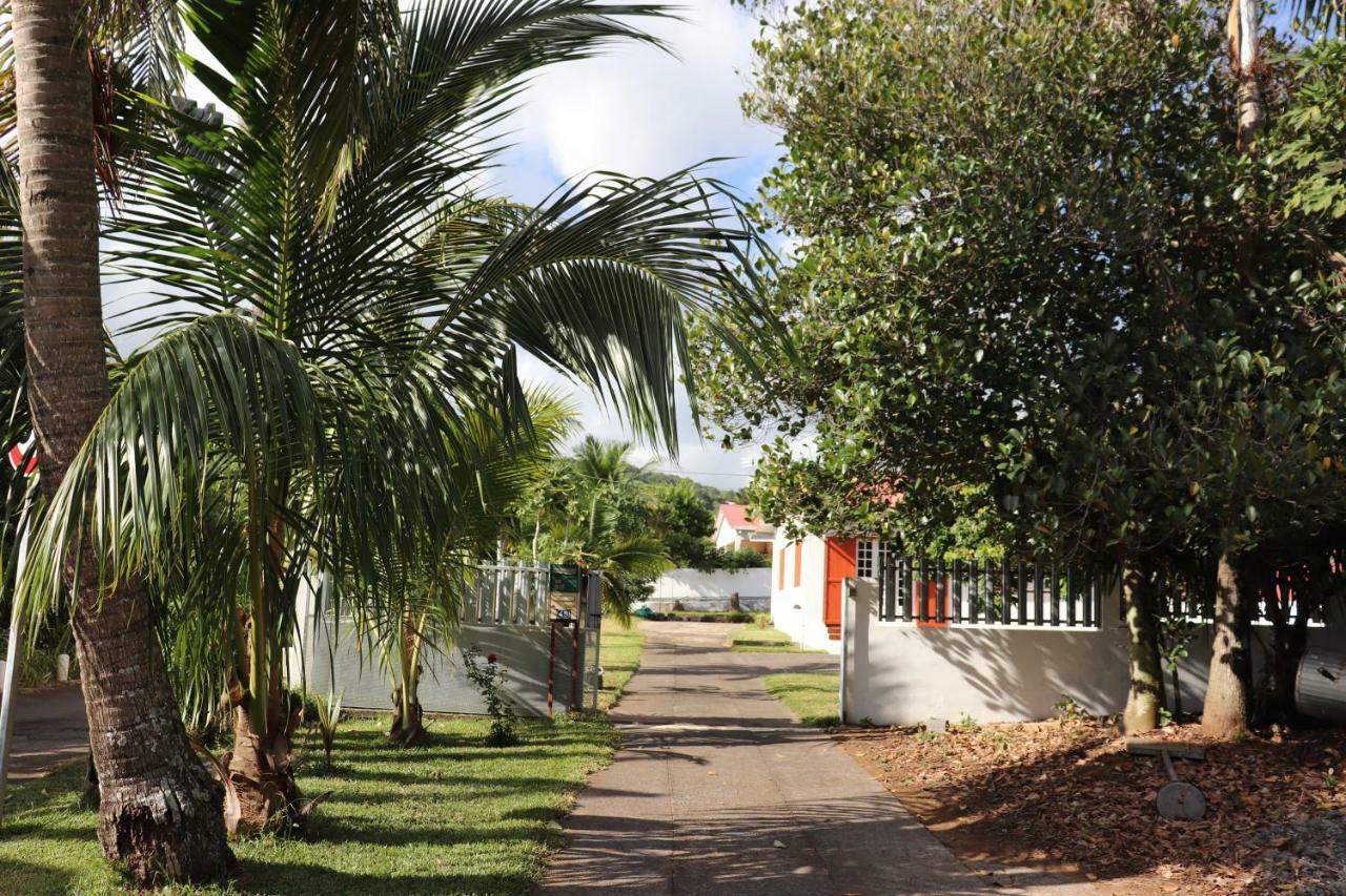 Gite Les Bananiers Villa Saint-Joseph Exterior photo